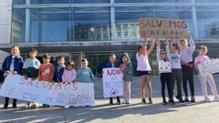 Protesta frente al edificio de la Xunta de Galicia en Lugo