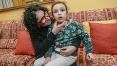 María Piñeiro y su hija Daniela encenderán este año el alumbrado navideño de Boiro.