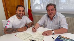 Manuel Vzquez y Gerardo Seoane firmaron el convenio de colaboracin.