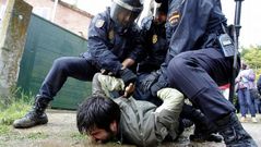 Desalojo en el barrio compostelano de Ar�ns