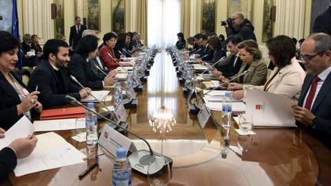 Los consejeros de Educacin, en la Conferencia Sectorial, con la ministra Isabel Cela