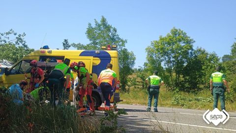 Accidente de tr�fico en Nava
