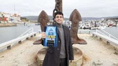 Asier Fraga, con su obra