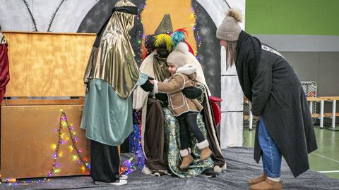 Visita de Melchor, Gaspar y Baltasar a Outes.