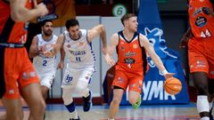 Lance de un encuentro entre el Leyma y el Palencia en el Coliseum.