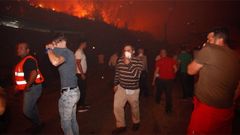 El fuego devora Xiabre y Armenteira