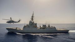 La fragata Crist�bal Col�n en un ejercicio (foto de archivo)