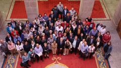 Los vecinos visitaron el edificio y se reunieron con el presidente del Parlamento, Miguel �ngel Santalices