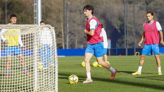 Charlie Patiño, en un entrenamiento en Abegondo