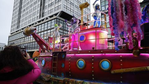 Su carroza lleva por t�tulo��20.000 leguas de fiesta submarina�