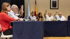 Un momento de la sesi�n celebrada ayer, en la Casa da Cultura, al estar el consistorio en obras 