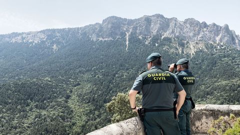 Dos agentes del Seprona, en un momento del programa