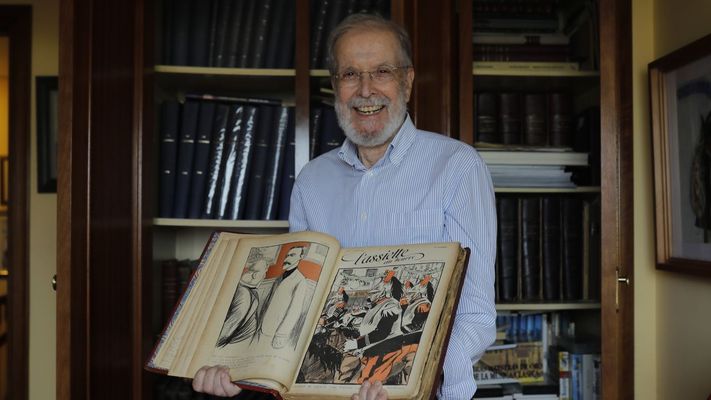 Siro garda na casa m�is de 3.000 exemplares de publicaci�ns sat�ricas dos s�culos XIX e XX. O arquivo persoal do debuxante quedar� � disposici�n de alumnos e investigadores na Facultade de Filolox�a da UDC.