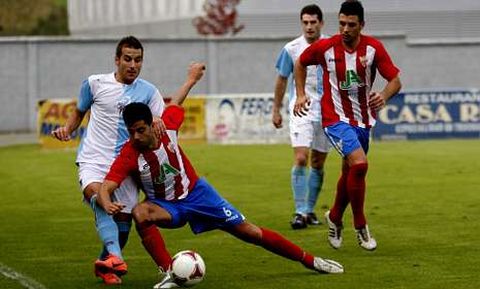 El Compostela vuelve esta noche a O Roxo para medirse al Cerceda.