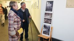 La exposici�n sobre el wolframio en O Barco incluye fotograf�as, mapas y otras piezas.