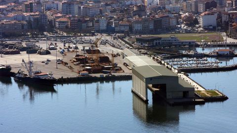 El proyecto previsto implica la prolongación del muelle anterior a la terminal cubierta hacia más al interior de la dársena portuaria