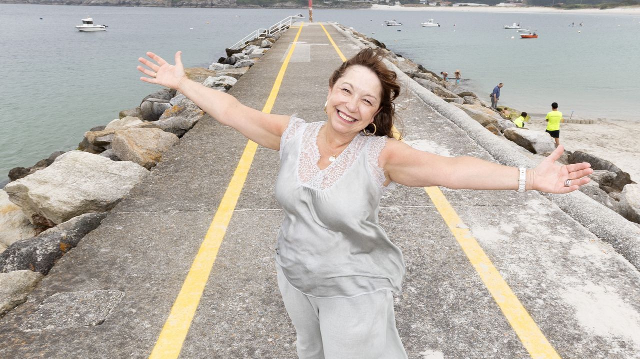 María José y su familia llevan 20 años veraneando en Laxe: «Ni el sur ni Levante, esto es otro mundo»