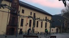 Los usuarios de la oficina comarcal de A R�a tienen que desplazarse estos d�as a la Casa Grande de Viloira en O Barco