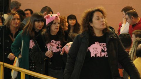 Codillo.M�s de 1.050 comensales se citaron en la Festa do Codillo