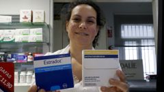 La farmac�utica Blanca Gonz�lez, con alternativas disponibles para la menopausia.
