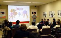 El creador de �Pocoy� ofreci� una charla-coloquio a los docentes que quedaron finalistas.