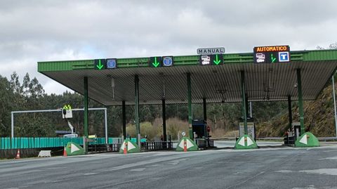 Obras en el peaje en Vedra en d�as pasados