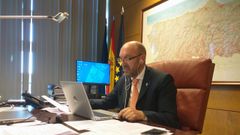 El vicepresidente del Principado y consejero de Infraestructuras, Juan Cofi�o