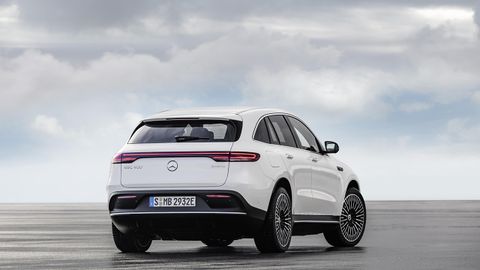 Llegan a Adarsa las primeras unidades del EQC el primer coche el�ctrico de Mercedes