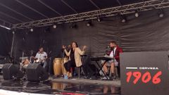 Sandra Calder�n ha actuado en Meninas pese a la lluvia.