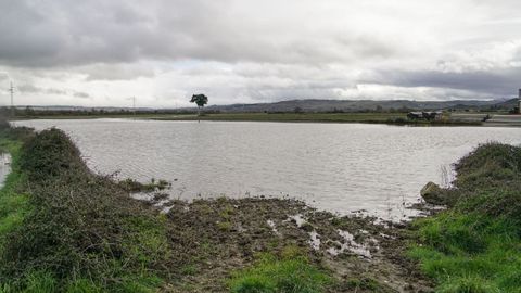 Inundaciones en A Limia, en la carretera entre Zas y Rebordech�.