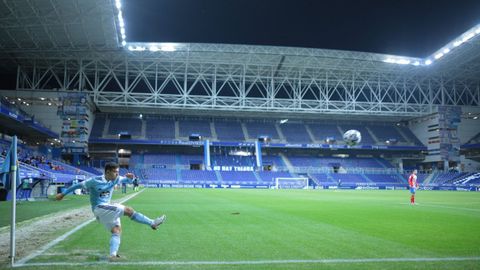 Fran Beltr�n, en el partido que el Celta disput� en el Carlos Tartiere en Copa frente al Llanera en diciembre del 2020.
