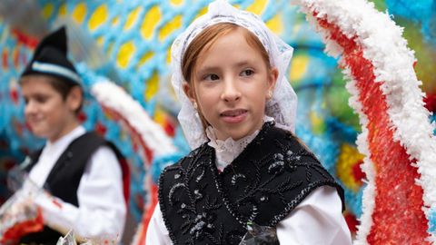 Las calles del centro de Oviedo acogen este jueves el tradicional desfile del día de América en Asturias, en su 72 edición