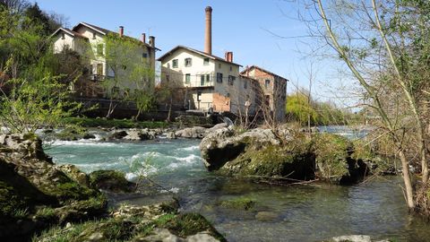 Imagen de archivo de la ciudad de Saint-Girons, enel departamento de Arige, en los Pirineos franceses.