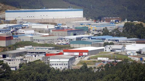 En el �mbito del pol�gono de Xar�s hay una par de solares y una nave en venta.