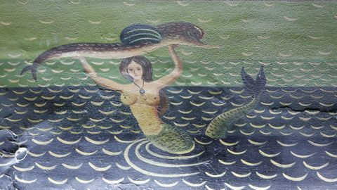 Detalle de los murales pintados por Lugr�s en un bajo de la calle Olmos de A Coru�a que la Xunta y el Ayuntamiento proyectan abrir al p�blico