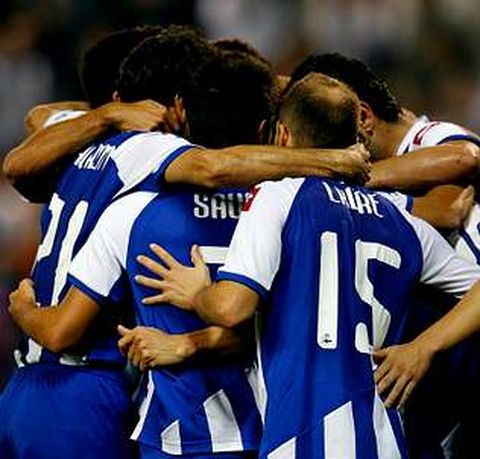 Los deportivistas celebran uno de los goles marcados esta temporada en Riazor.