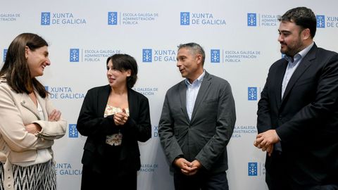 Lorenzana y Antonio Llago, en el centro de la imagen. 