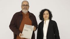 Los investigadores de la UDC Manuel Ferreiro y Leticia Eir�n, este jueves en la presentaci�n del segundo volumen de un proyecto sobre las cantigas medievales