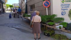 En la primera feria en Quiroga tras la crisis del coronavirus hubo menos clientes y menos vendedores de lo habitual