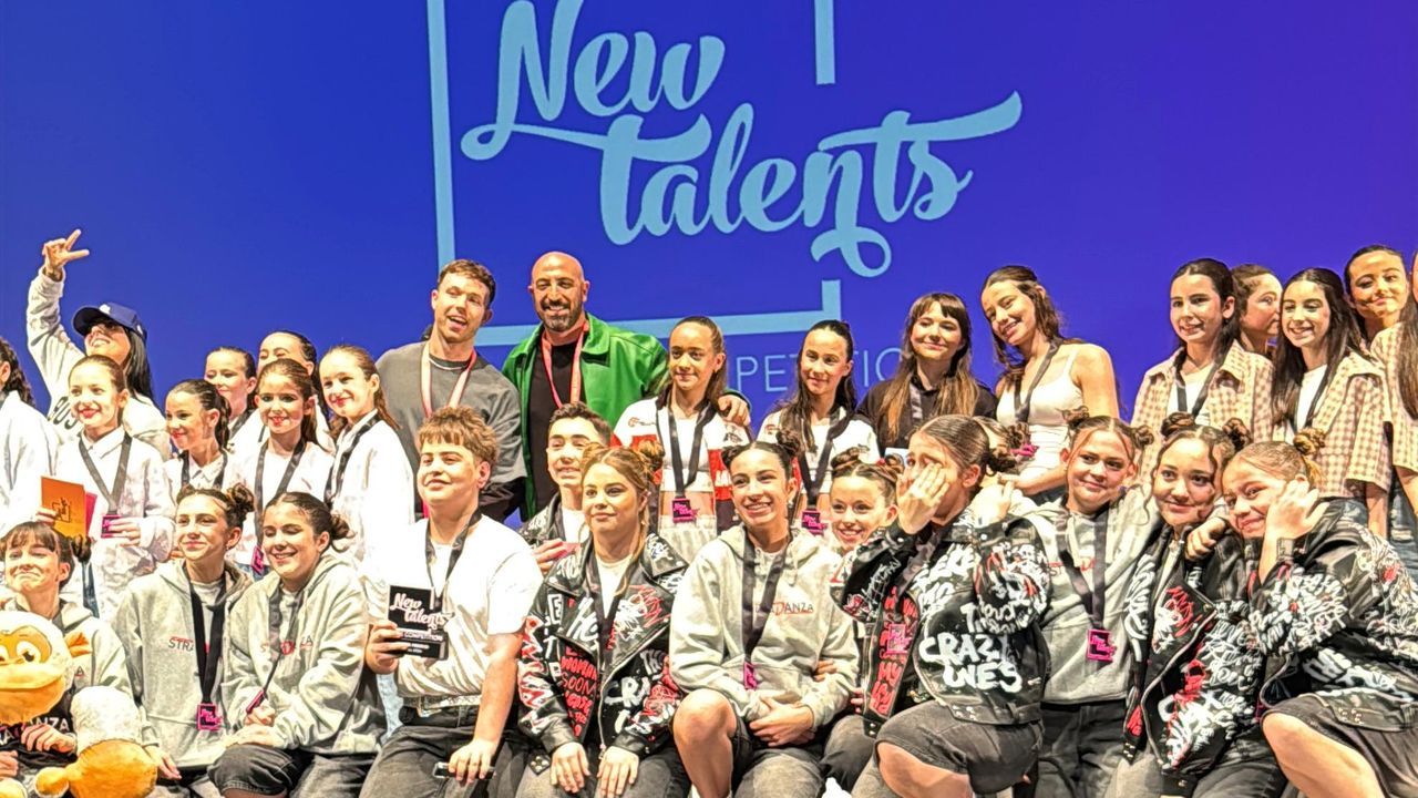 Primer premio en urbano para el grupo Galileos de la escuela estradense Stradanza en A Coruña