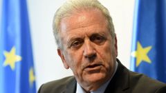 Dimitris Avramopoulos, comisario de Migraci�n