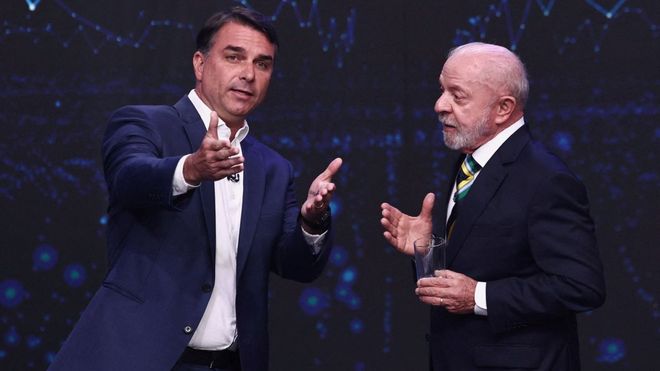 Bolsonaro y Lula da Silva durante el debate electoral del pasado 18 de octubre