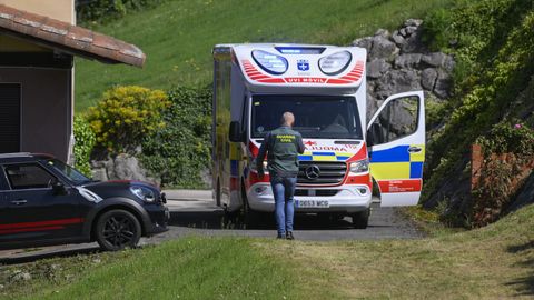 Una mujer y un hombre han sido localizados muertos este s�bado con heridas de arma de fuego en su vivienda en la parroquia de Columbiello, en el municipio asturiano de Lena.