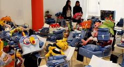 El Ayuntamiento ha recogido m�s de 1.600 juguetes, el doble que hace un a�o.