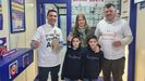 Luis Carballeda, con sus familiares celebrando el premio de El Nio