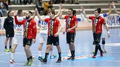 Las im�genes del partido entre el Cisne y el Atl. Nov�s