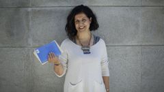 Pura Tejelo  autora de varios libros de poesa e gaou diferentes premios literarios