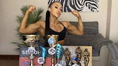 Soraya Rey con algunos de los trofeos logrados desde el 2000.