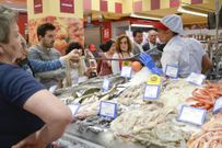 El local de Concheiros ha incluido servicio de pescader�a. 
