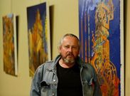 El pintor coru��s Vicente Roura expone sus �ltimos trabajos en el Club del Mar de San Amaro hasta final de mes. 